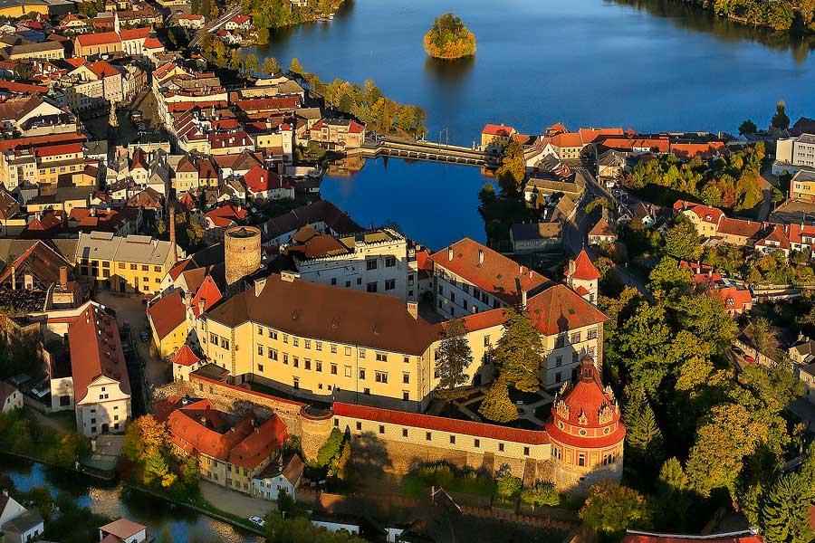 Zámek Jindřichův Hradec, letecký pohled, foto: Libor Sváček